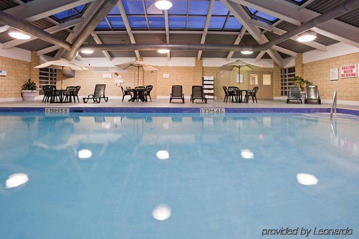 Holiday Inn Toronto Airport East By Ihg Съоръжения снимка